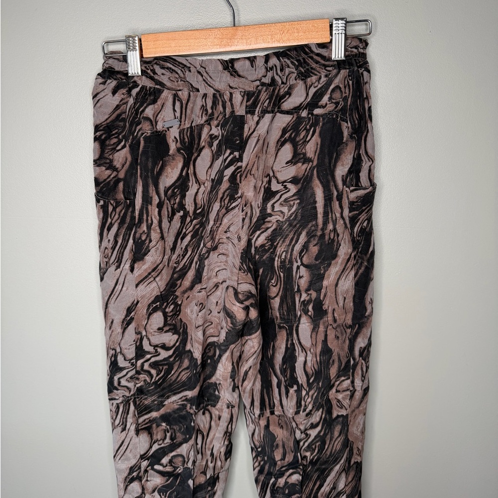 Aritzia Wilfred 100% Silk Marble Printed Jogger Pant - Picture 6 of 10
